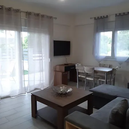 Сasa de vacaciones νεακίτου γη *